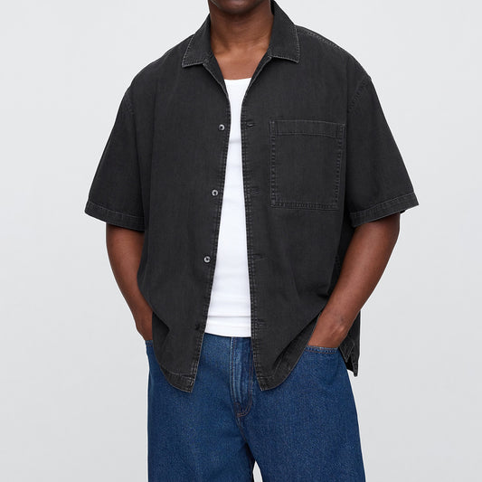 Schwarzes Herrenhemd aus Denim – lässiger Vintage-Look mit kurzen Ärmeln